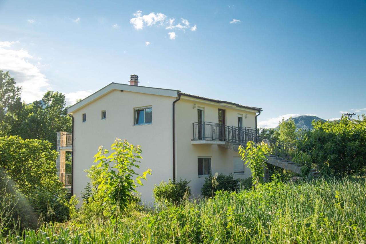 Plamenatz Studio Apartments Virpazar Exterior foto